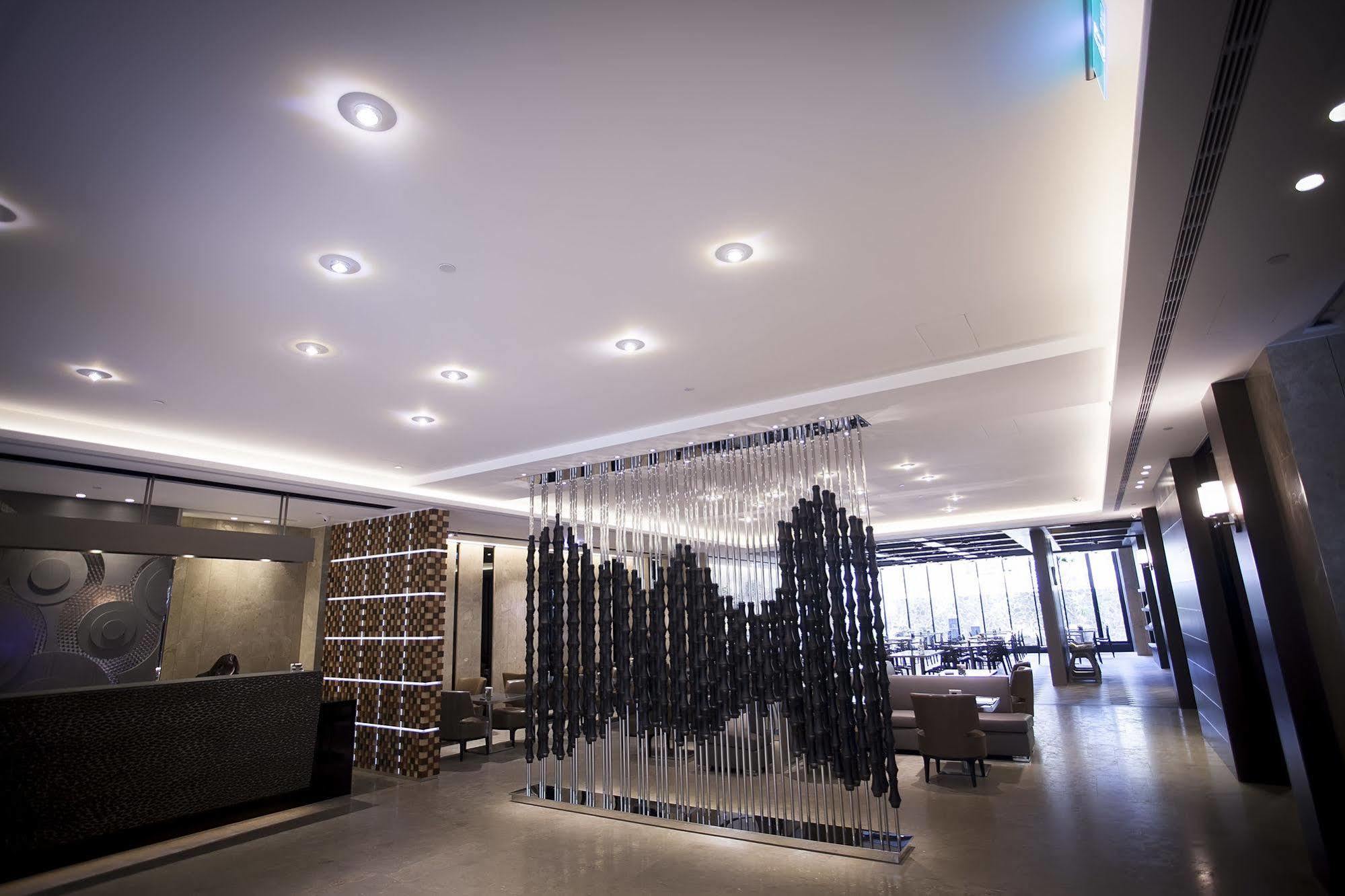 Royal Group Hotel Minghua Branch Kaohsiung Eksteriør bilde